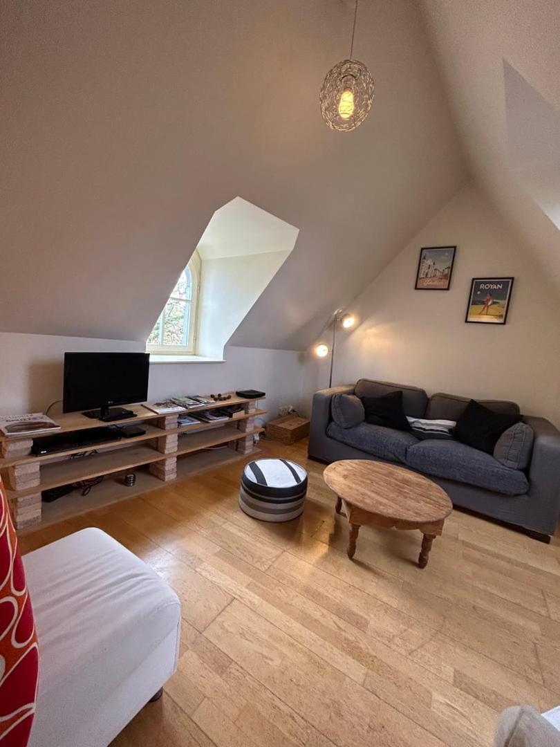 Le Square : Appartement Climatise En Centre Ville Поатие Екстериор снимка